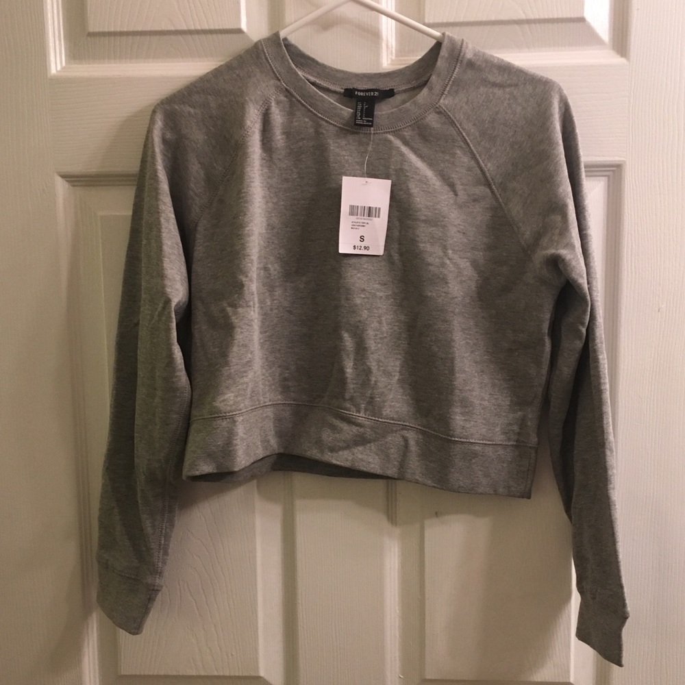Forever 21 NWT grey crop sweatshirt small